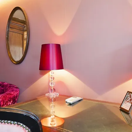 Otel Diamonds And Pearls